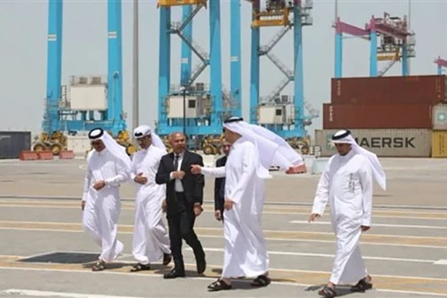 وزير النقل: خطط لمشاريع كبرى مع قطر في مجال الموانئ والنقل البحري والكهربائي