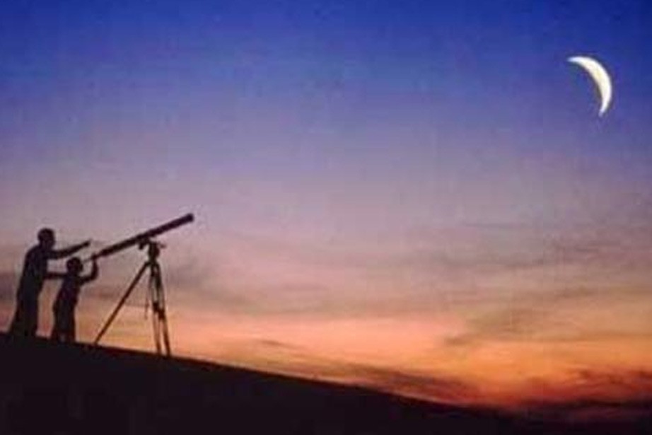 معهد الفلك يكشف عن أول أيام عيد الفطر