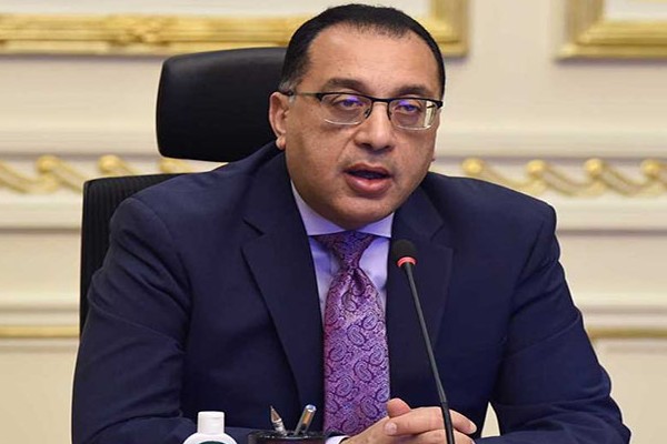 رئيس الوزراء يهنئ وزير الدفاع بعيد تحرير سيناء