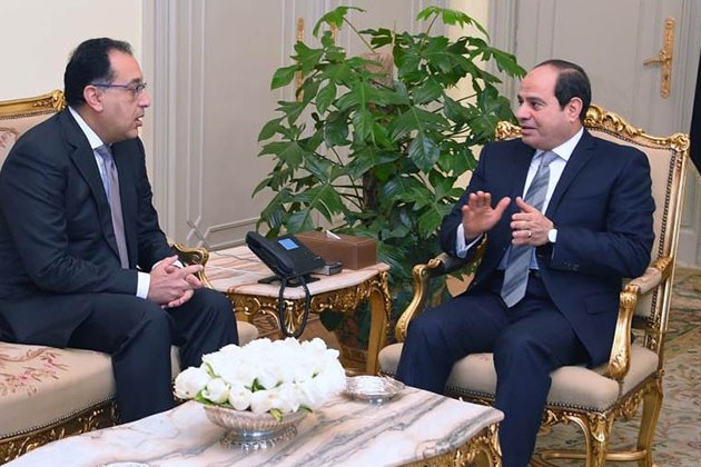 رئيس الوزراء يهنئ الرئيس السيسي بعيد تحرير سيناء