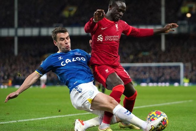 ليفربول يستضيف إيفرتون في الدوري الإنجليزي الليلة