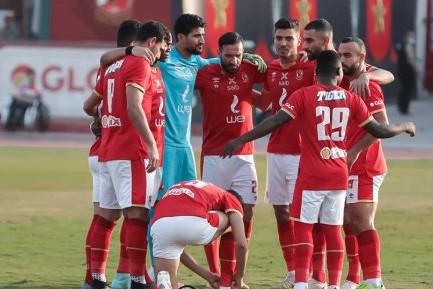 الأهلي يواصل تدريباته استعدادا لمواجهة طلائع الجيش
