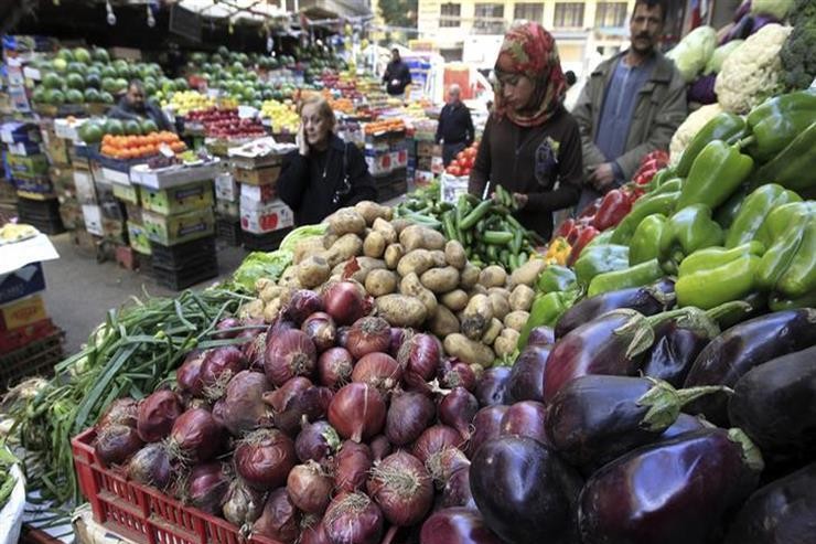 أسعار الخضراوات والفاكهة اليوم الاثنين
