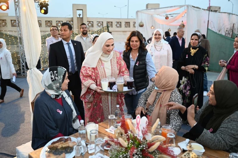 وزيرة التضامن تشارك محاربات بهية الإفطار بفرع الشيخ زايد الجديد تحت التأسيس