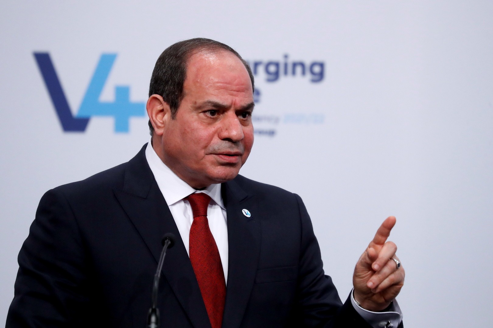 السيسي: الشعب المصري صلب أوي.. ومستعد آكل ربع أكلة لمدة سنة بس مصر تعيش