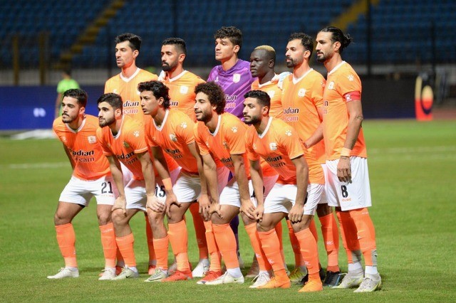 فاركو ضيفا ثقيلا على سموحة في الدوري اليوم