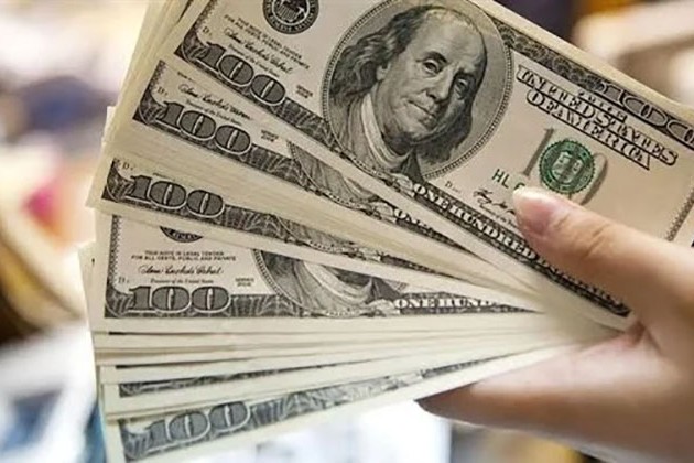 ننشر سعر الدولار الأمريكى مقابل الجنيه المصرى خلال تعاملات اليوم السبت