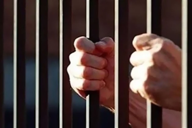 حبس عامل تعدي علي سيدة وسرق مجوهراتها في القطامية