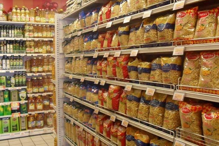 شاهد .. التموين : المجمعات الاستهلاكية مفتوحة في العيد