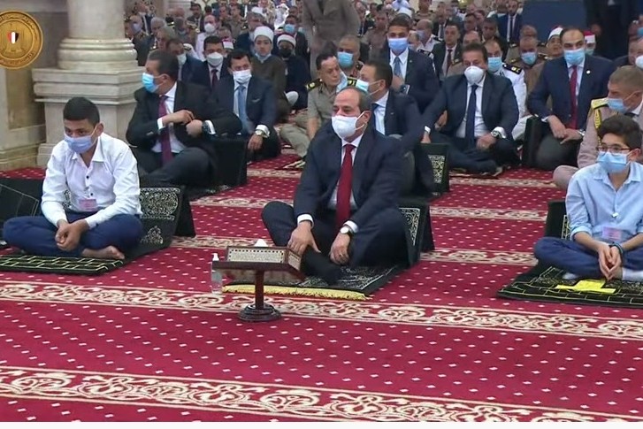 بث مباشر.. الرئيس السيسي يؤدي صلاة عيد الفطر المبارك بمسجد المشير طنطاوي