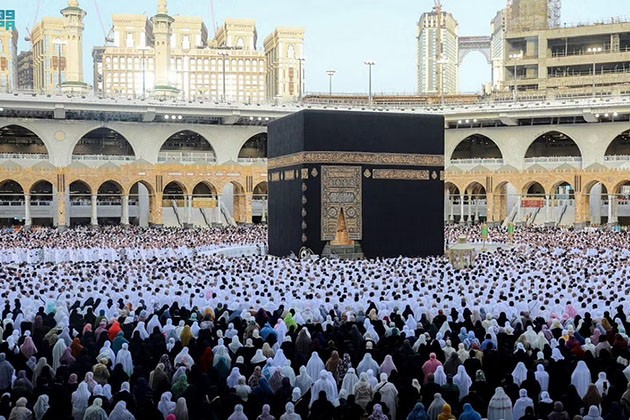 حضور كبير للمصلين في صلاة العيد بالحرمين الشريفين