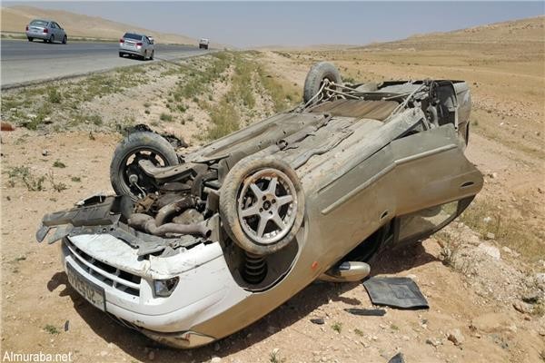 انقلاب سيارة ملاكي وإصابة قائدها على الطريق الحر بالقليوبية