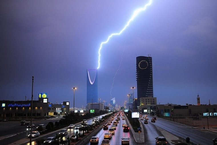 حالة الطقس في دول الخليج اليوم