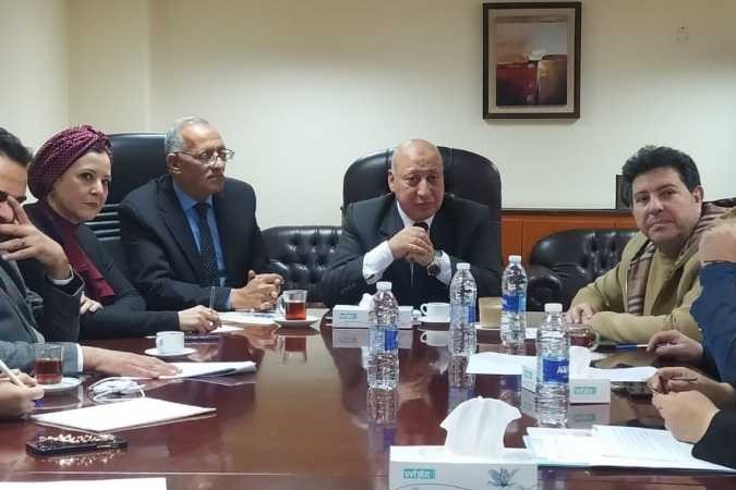 اجتماع هام بين مصلحة الضرائب ونقابة المهن التمثيلية.. تفاصيل