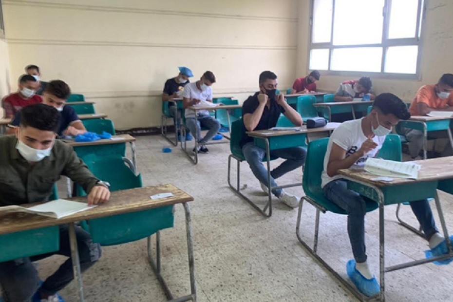انطلاق امتحانات الصف الأول الثانوي الورقية والإلكترونية