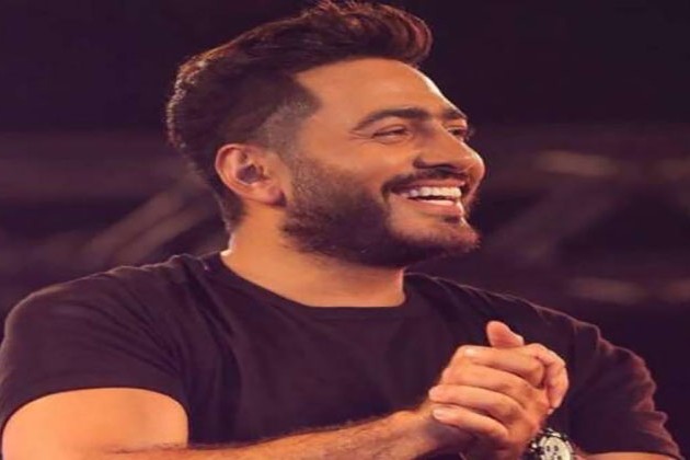 تامر حسني يحيي حفلا غنائيا في الجامعة الأمريكية