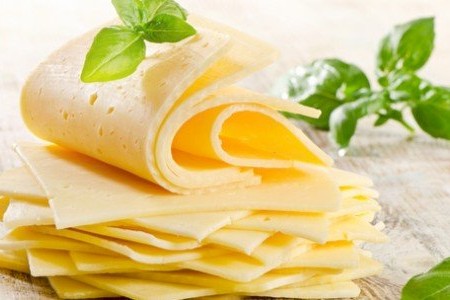 أسهل طريقة لعمل الجبنة الرومى وبكونات بسيطة