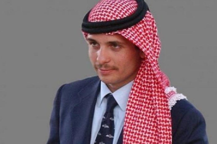 الديوان الملكي الأردني يوافق على تقييد اتصالات وتحركات الأمير حمزة