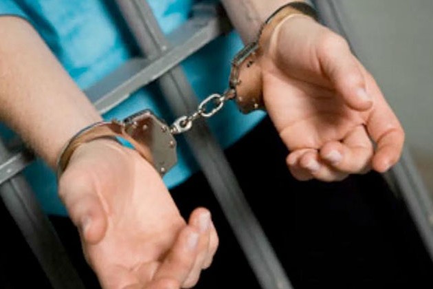 حبس المتهم بقتل طالب داخل محل هواتف محمولة في عين شمس