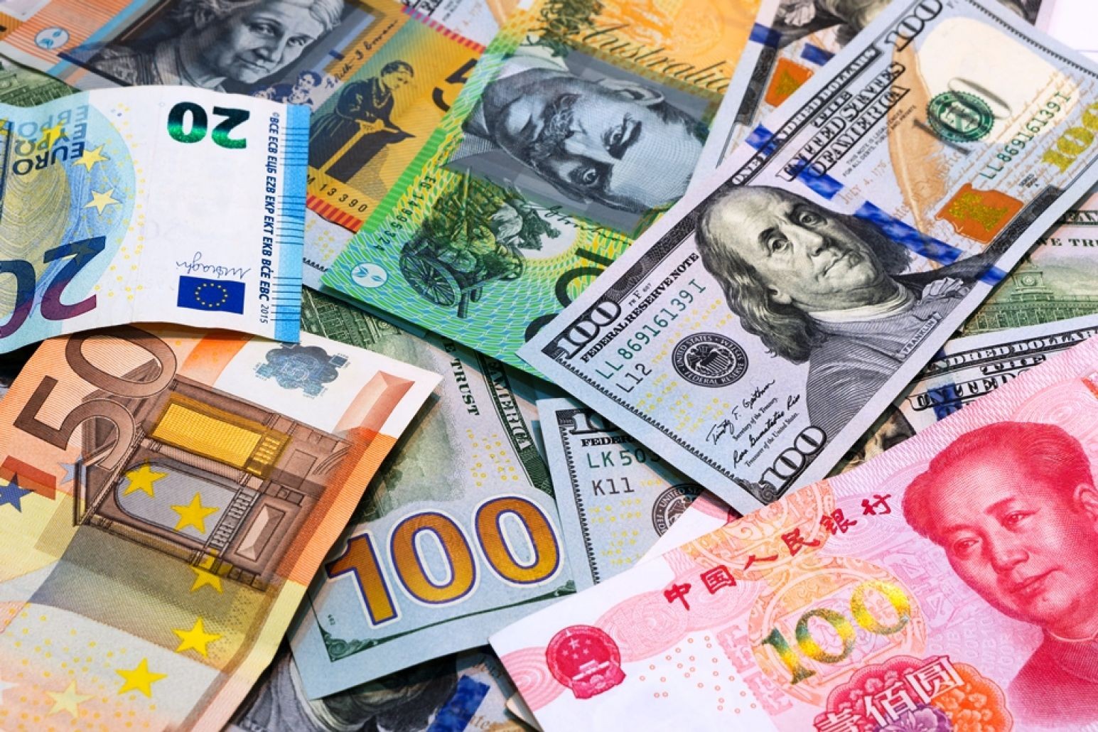أسعار الدولار والعملات الأجنبية والعربية اليوم الاثنين 23-5-2022