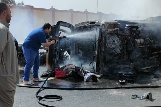 تحديد هوية 4 جثث متفحمين في حادث تصادم ملاكي مع ميكروباص بطريق