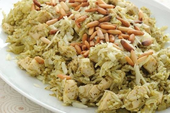 جربى الأرز بالدجاج والبيستو بهذه الطريقة