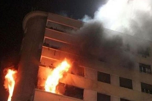ماس كهربائي وراء حريق الكتب والمجلدات داخل إحدى الشقق بالخليفة