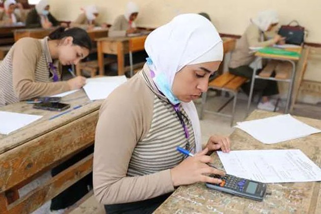 انتشار أسئلة لامتحانات الدبلومات الفنية على جروبات الغش