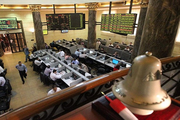 هبوط جماعي لمؤشرات البورصة في مستهل تعاملات الأحد