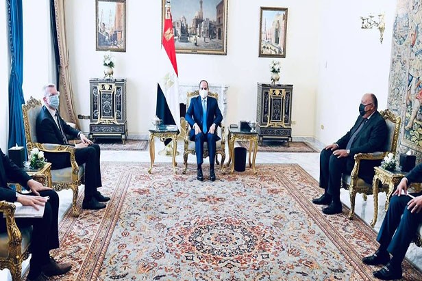 تفاصيل لقاء الرئيس السيسي ووزير خارجية جمهورية لاتفيا