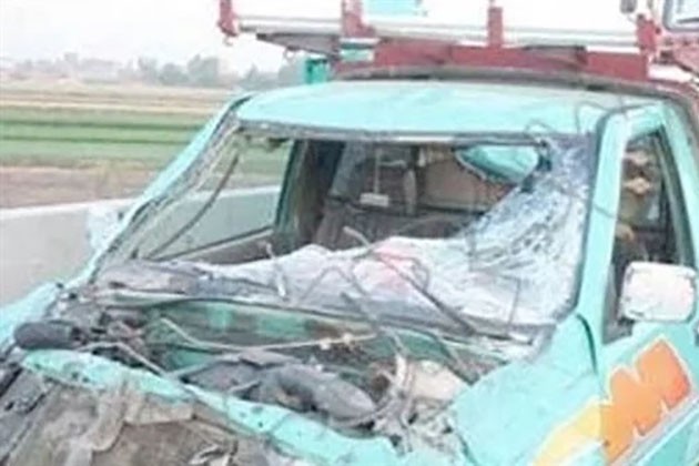 إصابة 11 شخصا في انقلاب ربع نقل بالصحراوي الغربي بالمنيا