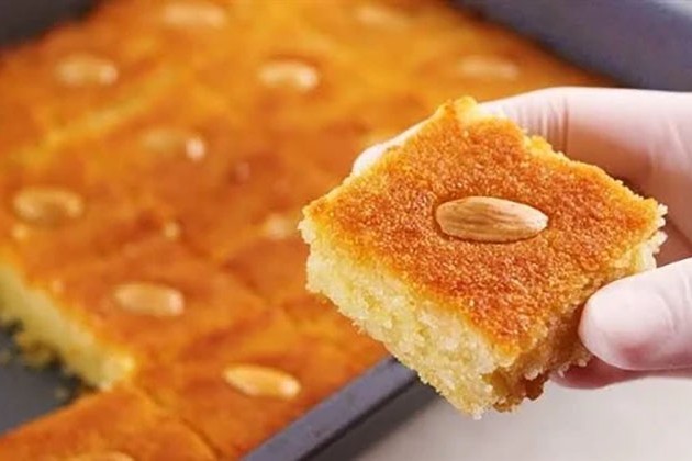 مذاق مختلف.. طريقة تحضير البسبوسة بجوز الهند