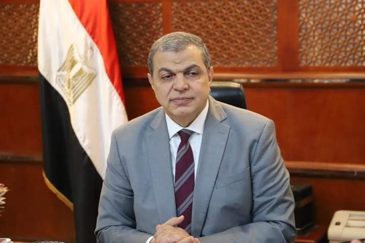 القوى العاملة في بورسعيد تعين 334 منهم 4