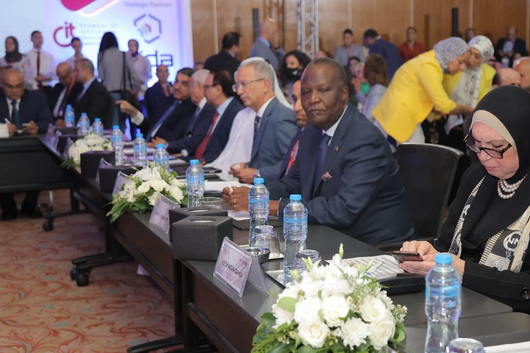 وزير الاتصالات: إطلاق أكثر من 135 خدمة حكومية على منصة مصر الرقمية
