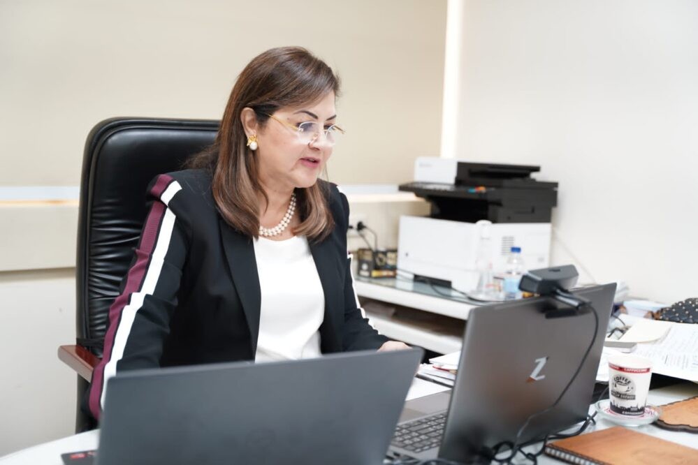 وزيرة التخطيط: 12 تريليون دولار خسائر الأزمة الحالية في جميع أنحاء العالم