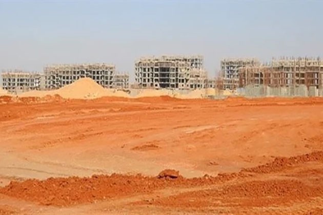 الإسكان: جهاز مدينة العبور الجديدة يطمئن المواطنين على سير إجراءات تقنين الملكية