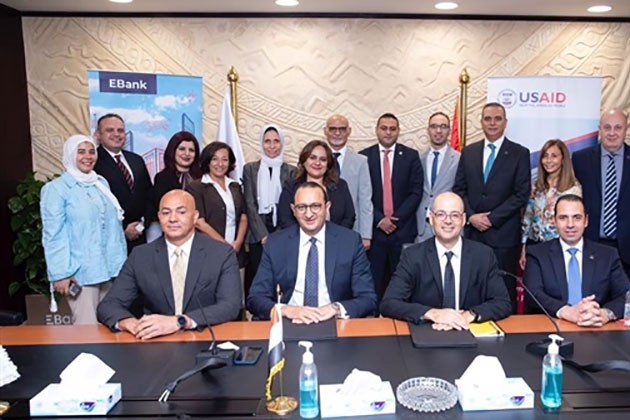 مذكرة تفاهم بين البنك المصري لتنمية الصادرات ومشروع تطوير التجارة لدعم المشروعات الصغيرة والمتوسطة