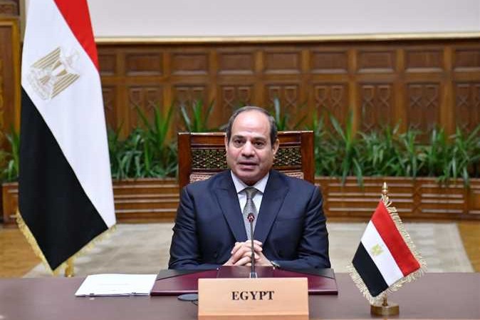 السيسي يهنئ العاملين بالجهاز الإداري للدولة بمناسبة اليوم العالمي للخدمة العامة