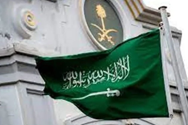 السعودية.. ولي العهد يقلد قائد جيش باكستان وسام الملك عبدالعزيز