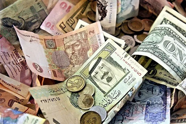 أسعار العملات الأجنبية والعربية اليوم الاثنين