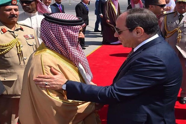 السيسي يبدأ جولة خارجية لزيارة سلطنة عمان والبحرين