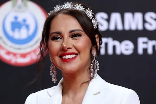 ياسمين رئيس بإطلالة مميزة عبر