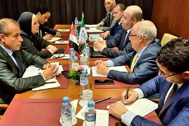 وزيرة التجارة: الجزائر تطلب نقل التجربة المصرية في إنشاء المناطق الصناعية والحرة