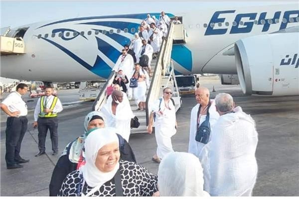 التضامن تنهي اليوم آخر تفويج لـ645 حاجًا لأداء الفريضة