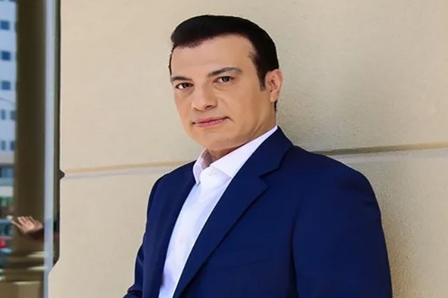 إيهاب توفيق ينتهي من تسجيل أغنيته الجديدة