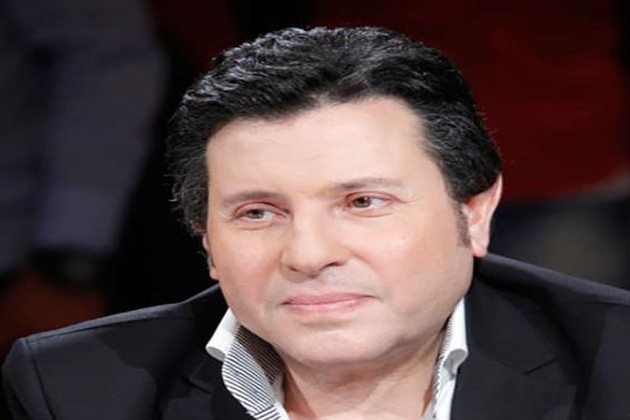 توافد جموع الموسيقيين على النقابة لمطالبة هاني شاكر بالعدول عن الاستقالة