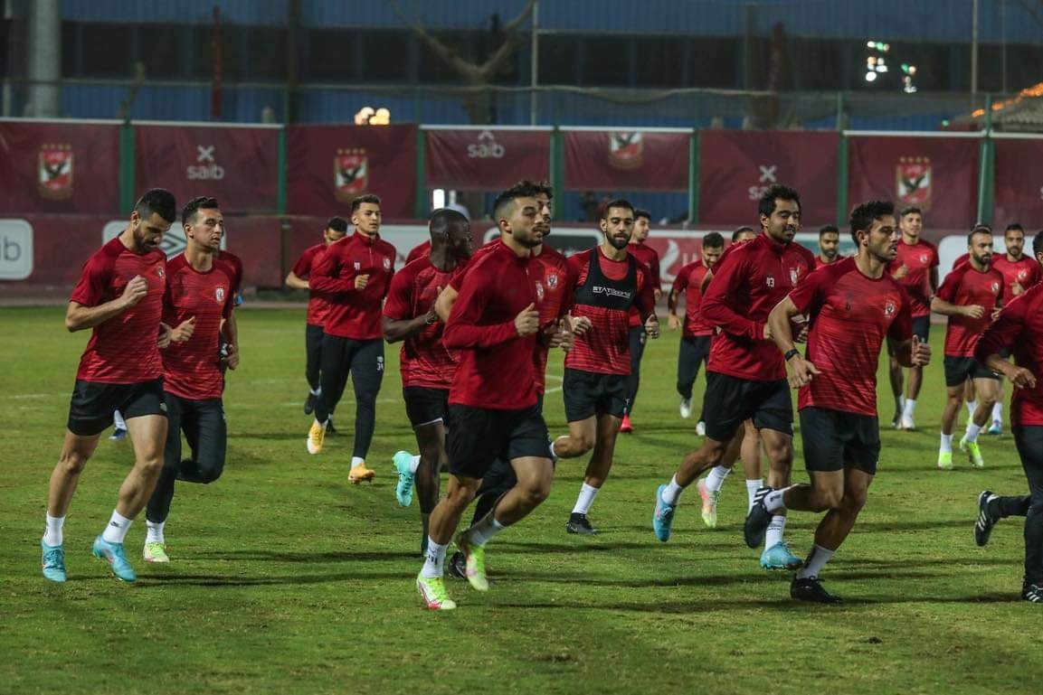 لاعبو الأهلي راحة من التدريبات اليوم