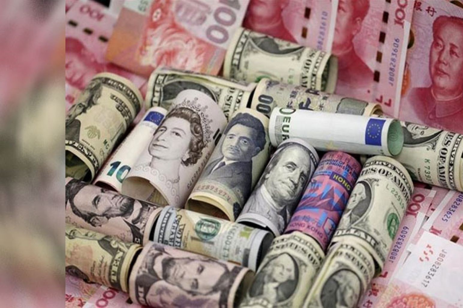 تعرف على أسعار العملات الأجنبية والعربية اليوم الخميس