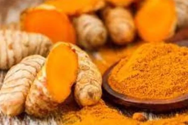 منها الغثيان.. الآثار الجانبية وراء الإفراط في تناول الكركمين والكركم