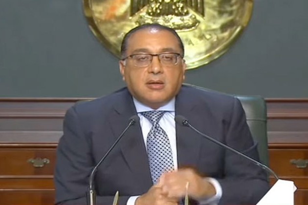 شاهد .. رئيس الوزراء: مصر تستورد 100 مليون برميل منتجات بترولية سنويا